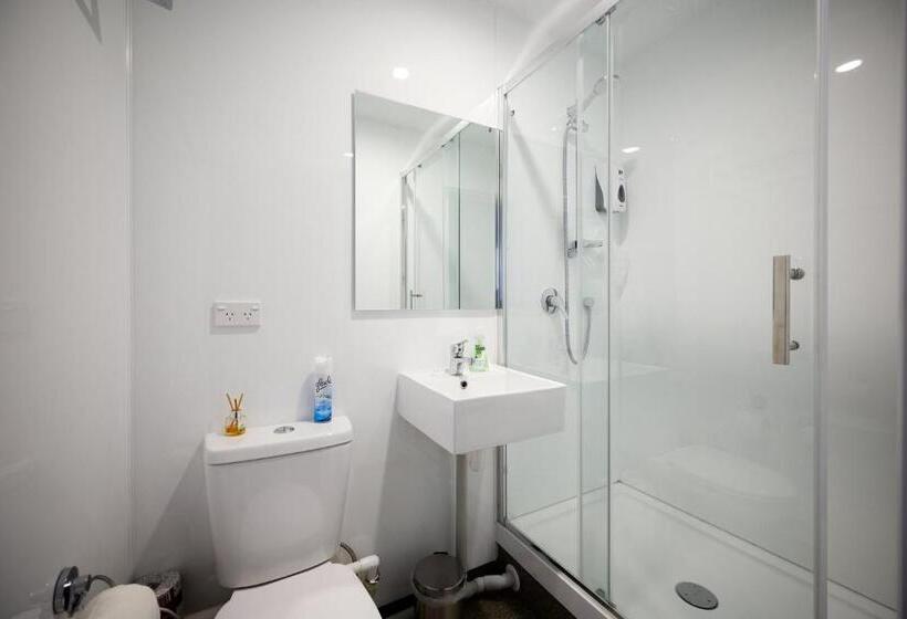 Kakatu Retreat Bed & Breakfast