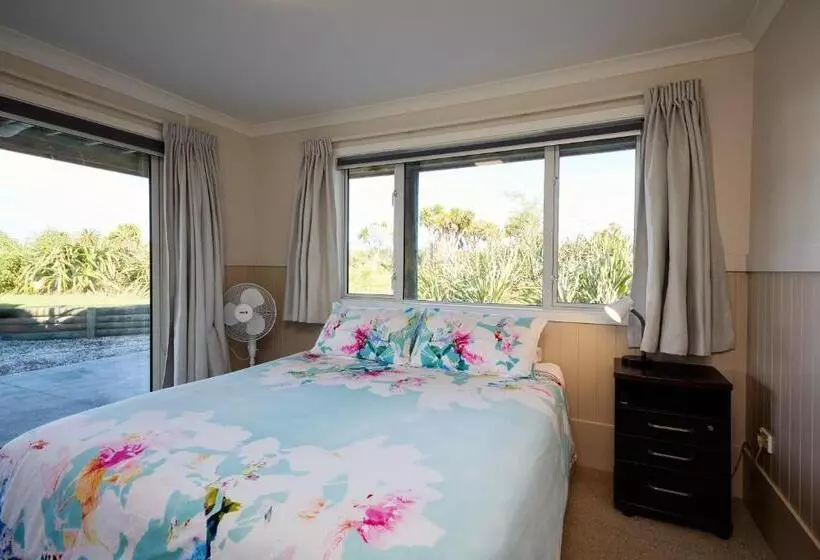 Kakatu Retreat Bed & Breakfast