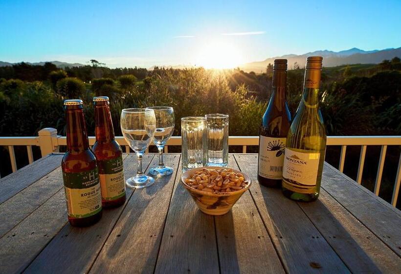 Kakatu Retreat Bed & Breakfast