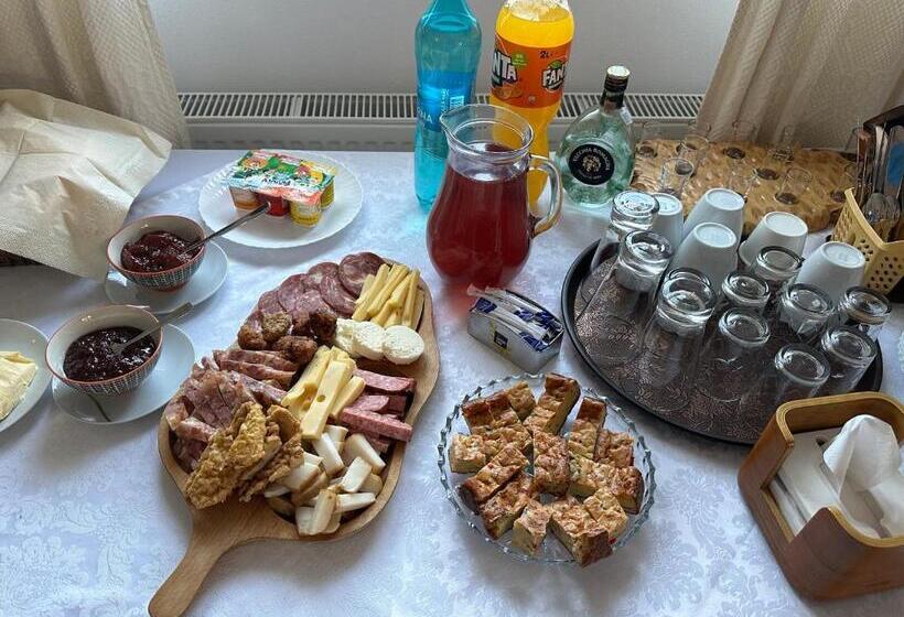 پانسیون Casa Maramureșană