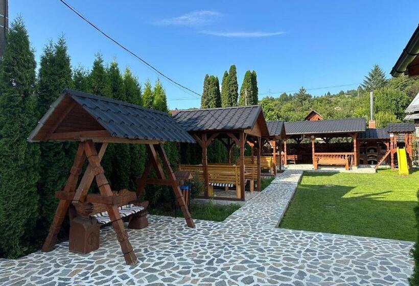 پانسیون Casa Maramureșană
