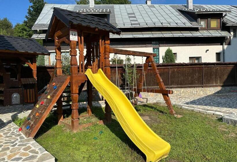 پانسیون Casa Maramureșană