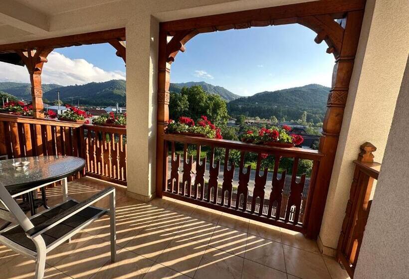 پانسیون Casa Maramureșană