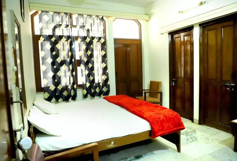 ペンション Shri Shri Radha Shyam Palace Guest House