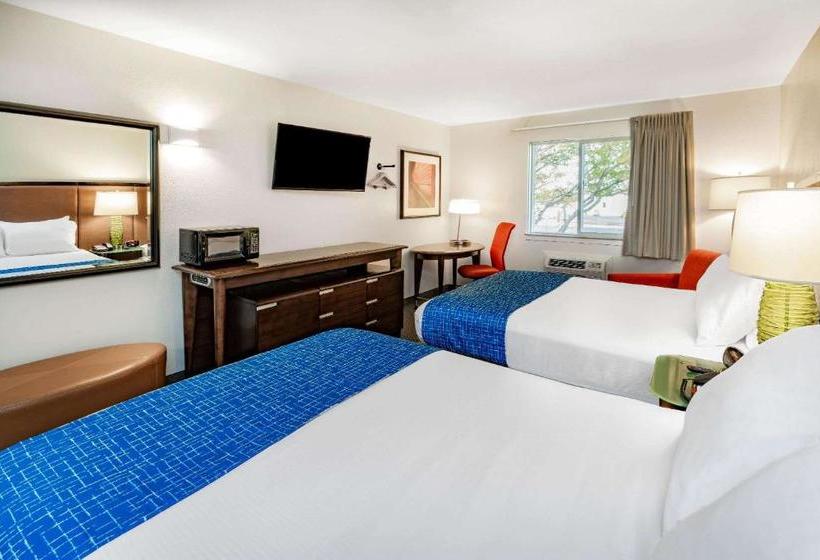 ユースホステル Travelodge By Wyndham Lovell/bighorns