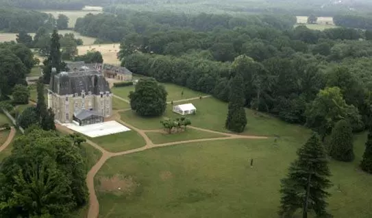 Aamiaismajoitus (B&B) Château De Montbraye