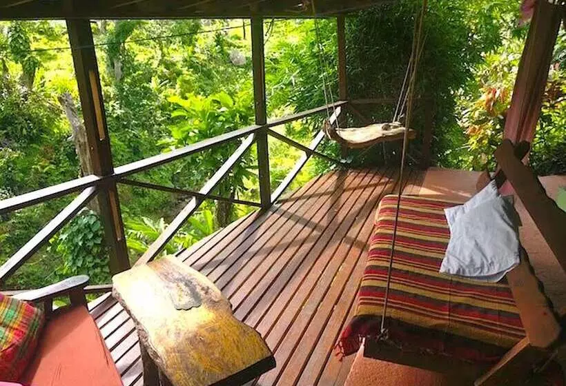 تختخواب و صبحانه Cocoa Cottage