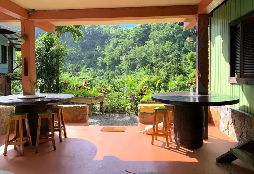 تختخواب و صبحانه Cocoa Cottage