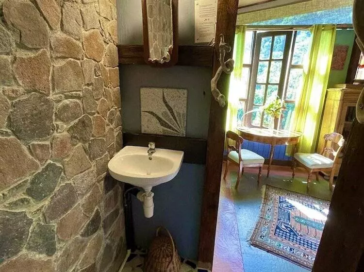 تختخواب و صبحانه Cocoa Cottage