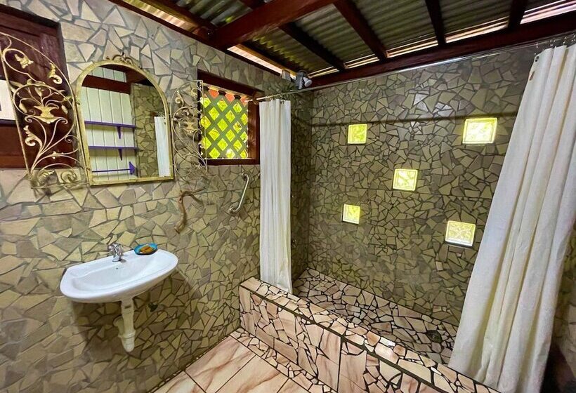 تختخواب و صبحانه Cocoa Cottage