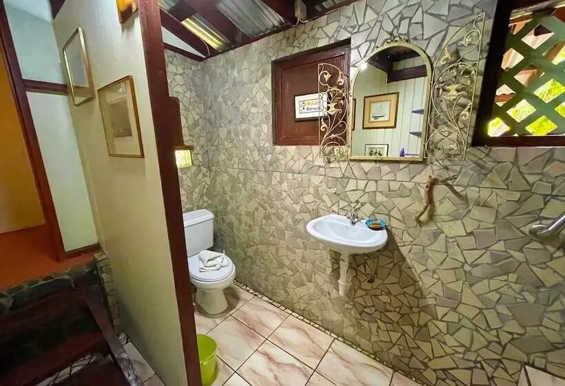 تختخواب و صبحانه Cocoa Cottage