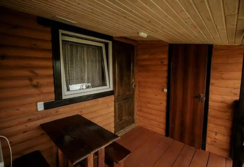 Aamiaismajoitus (B&B) Sadyba U Gansa