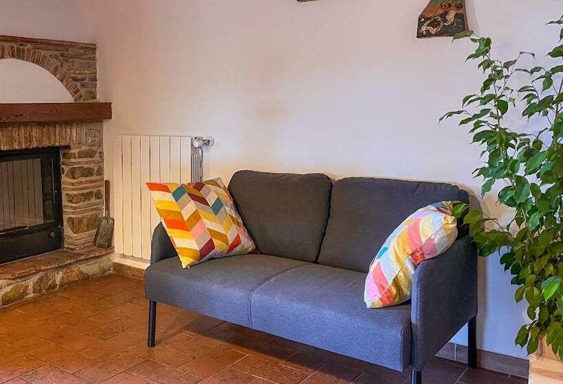 Отель Agriturismo Schiaccia Ghiande