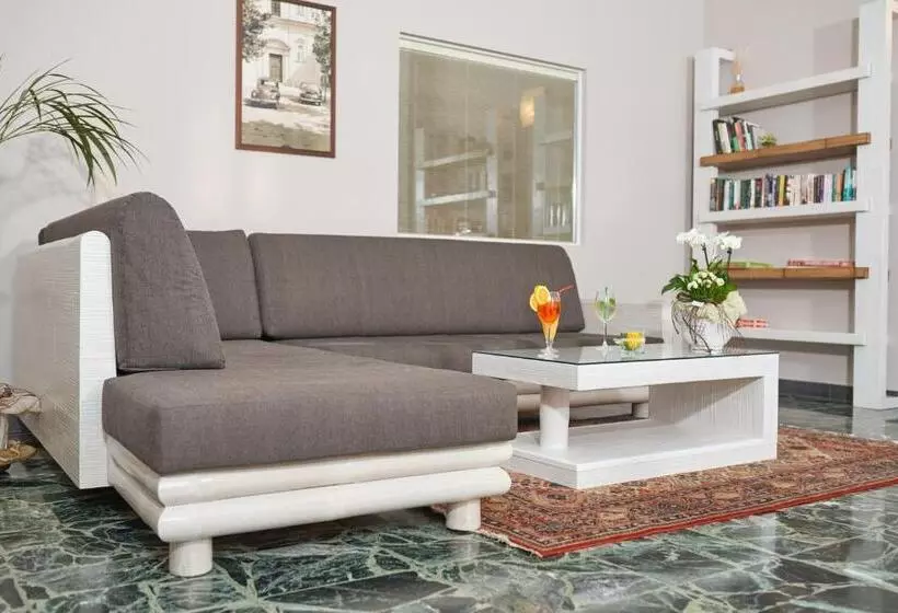 Hotelli Benacus Torri Del Benaco