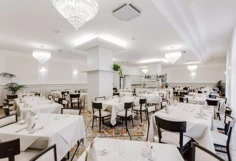 Hotelli Benacus Torri Del Benaco