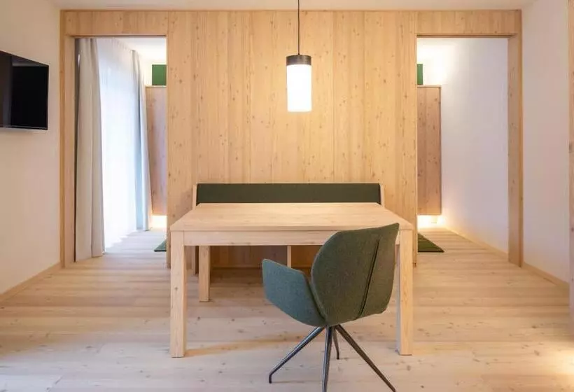 Hotelli Neusacherhof