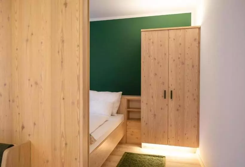 Hotelli Neusacherhof