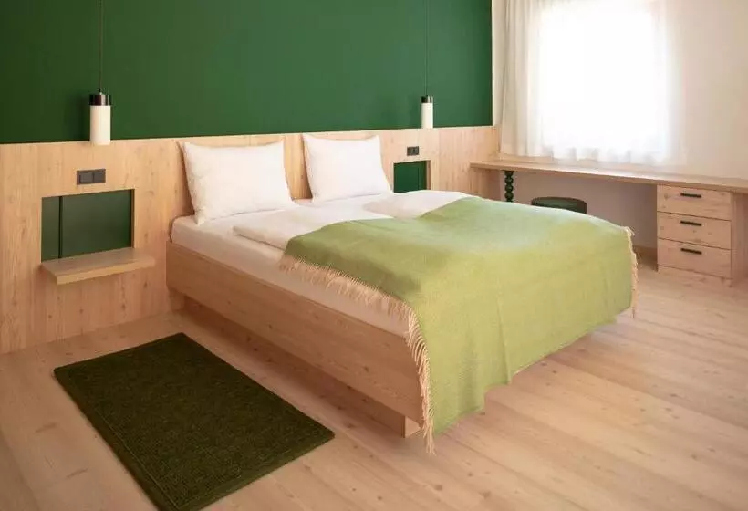 Hotelli Neusacherhof