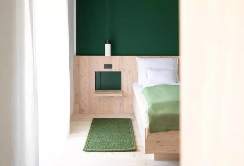 Hotelli Neusacherhof