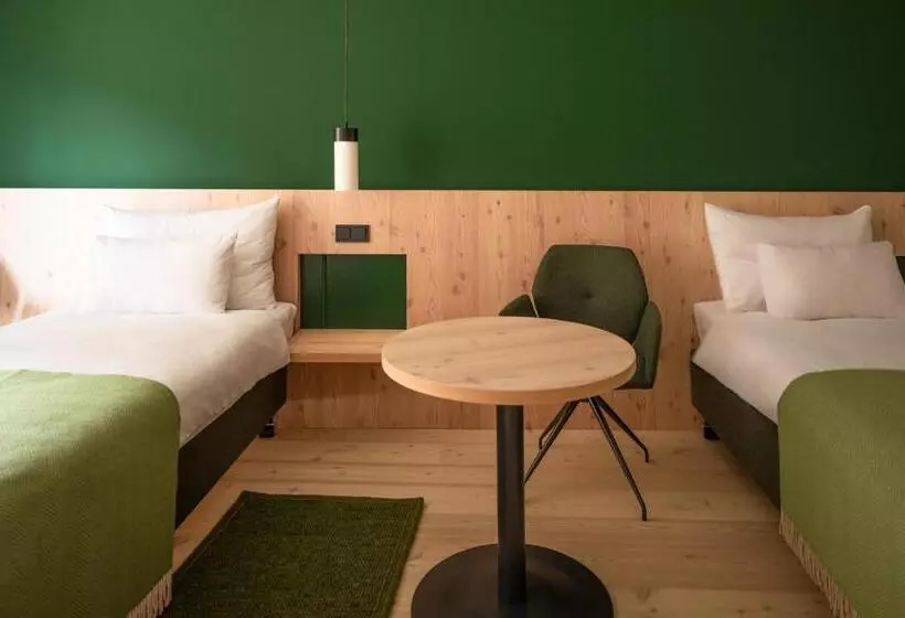 Hotelli Neusacherhof