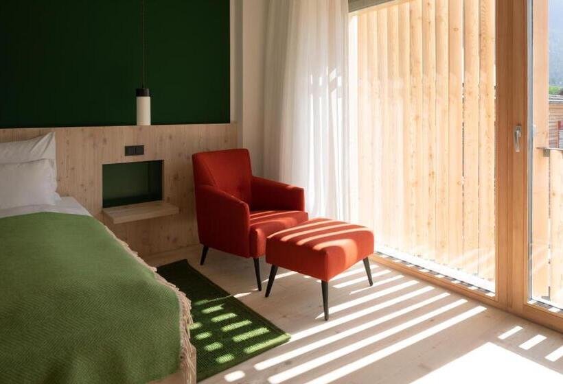 فندق Neusacherhof