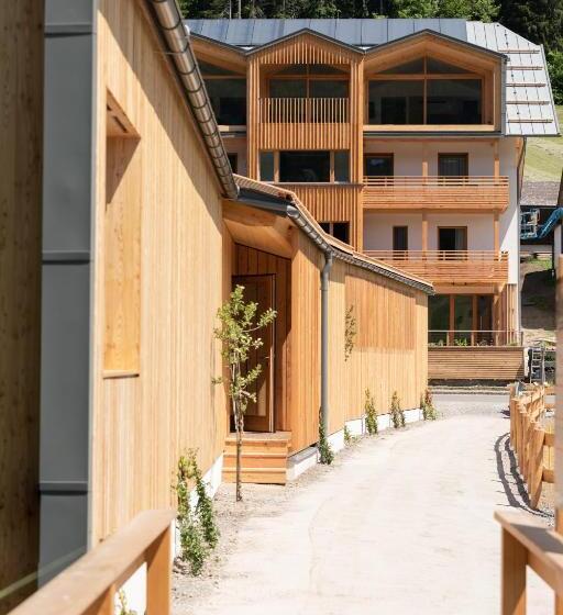 فندق Neusacherhof