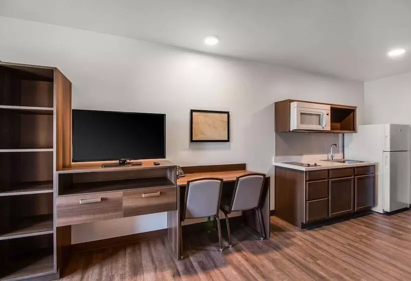 ホテル Woodspring Suites Bakersfield Airport