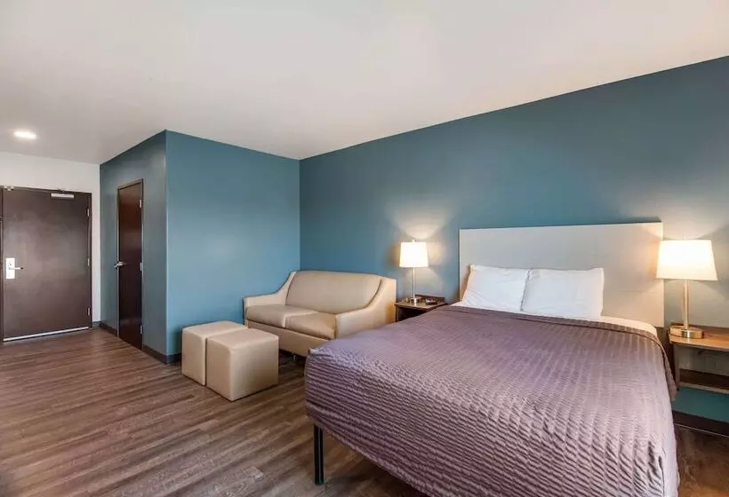 ホテル Woodspring Suites Bakersfield Airport
