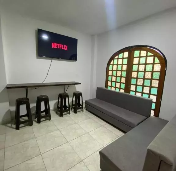 Mahalo Hostel