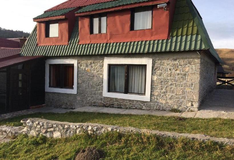 پانسیون Planinarski Dom Kula Avdović