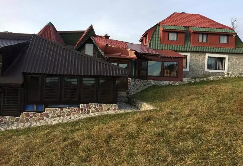 پانسیون Planinarski Dom Kula Avdović