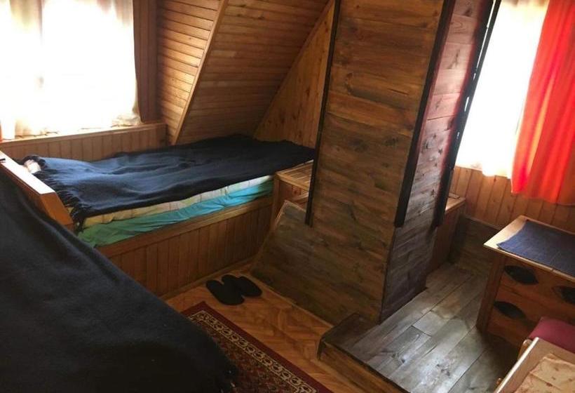 پانسیون Planinarski Dom Kula Avdović