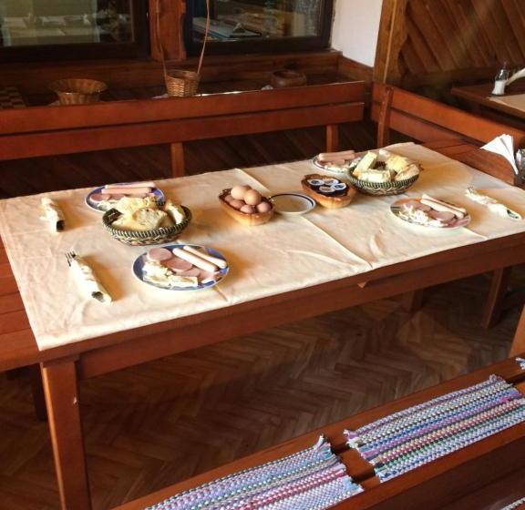 پانسیون Planinarski Dom Kula Avdović