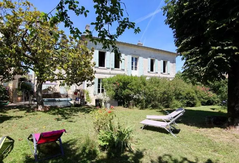 Aamiaismajoitus (B&B) Domaine L Amourette