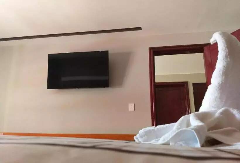 ホテル 9 Estrellas Casa