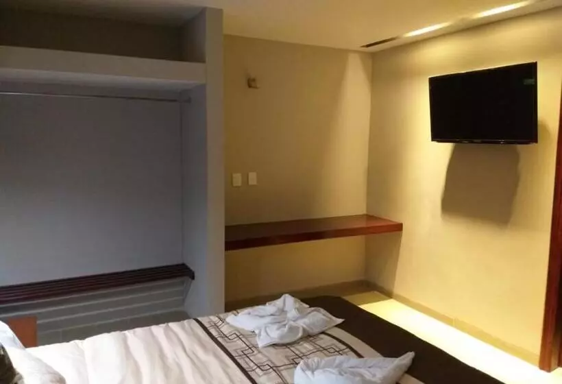 ホテル 9 Estrellas Casa