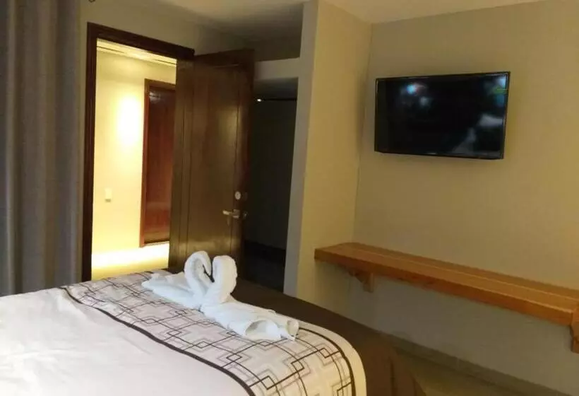 ホテル 9 Estrellas Casa