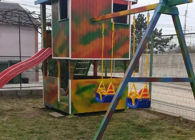 ペンション Casa Raul