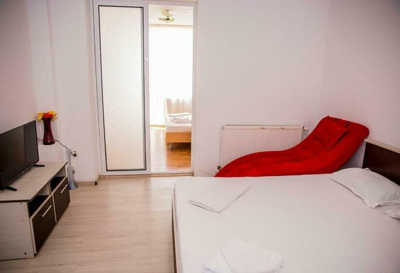 بنسيون Casa Raul