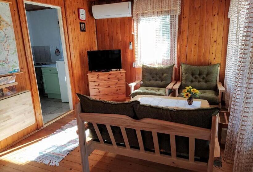 펜션 Hipságh Vendégház