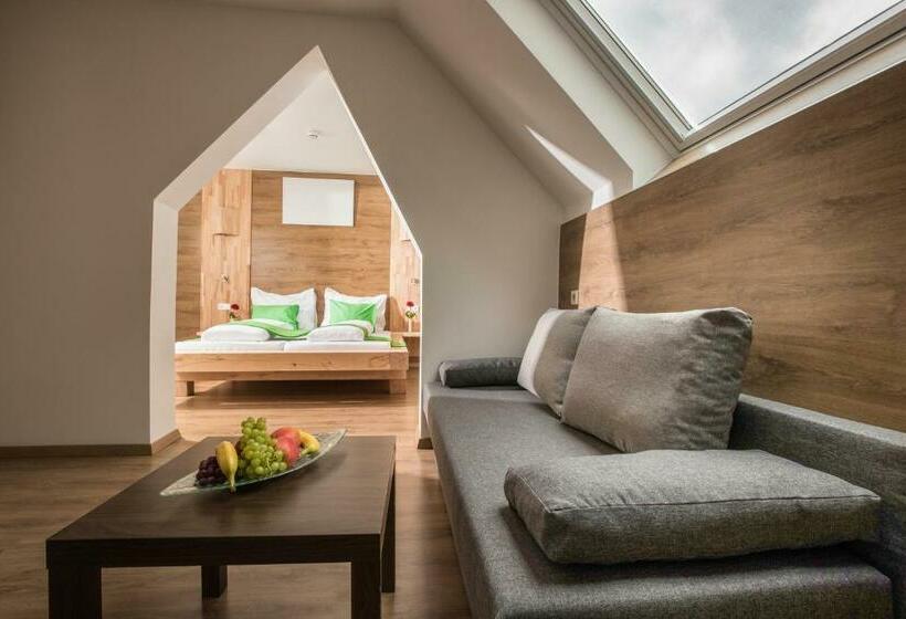 펜션 Riegersburgerhof