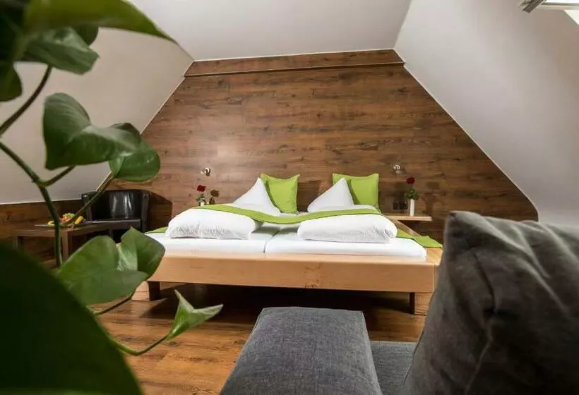 Majatalo Riegersburgerhof