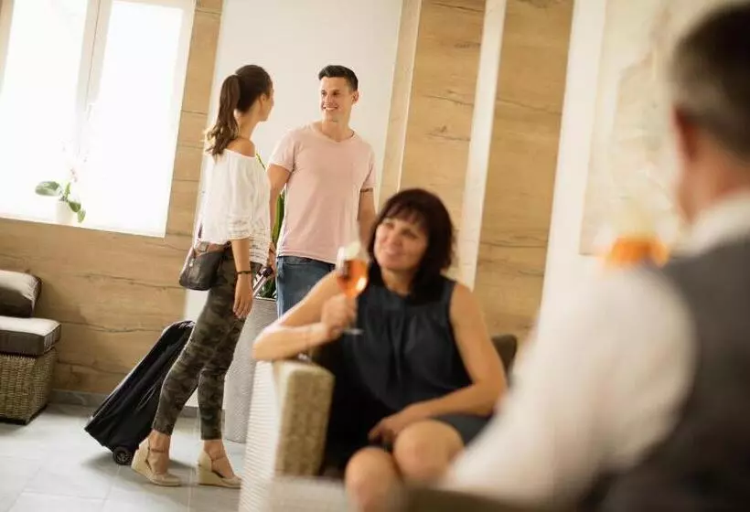 Majatalo Riegersburgerhof