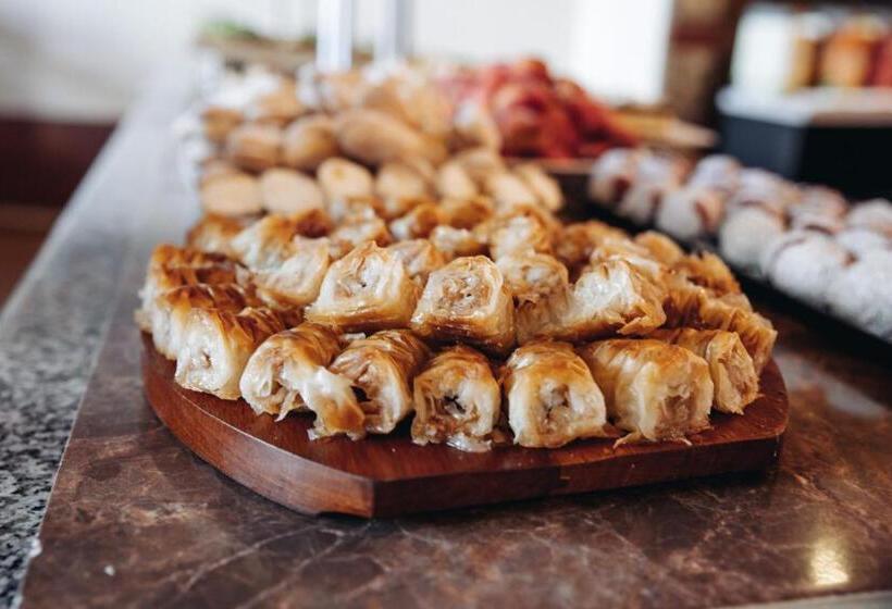 Amaris Hotel   All Inclusive   Free Parking