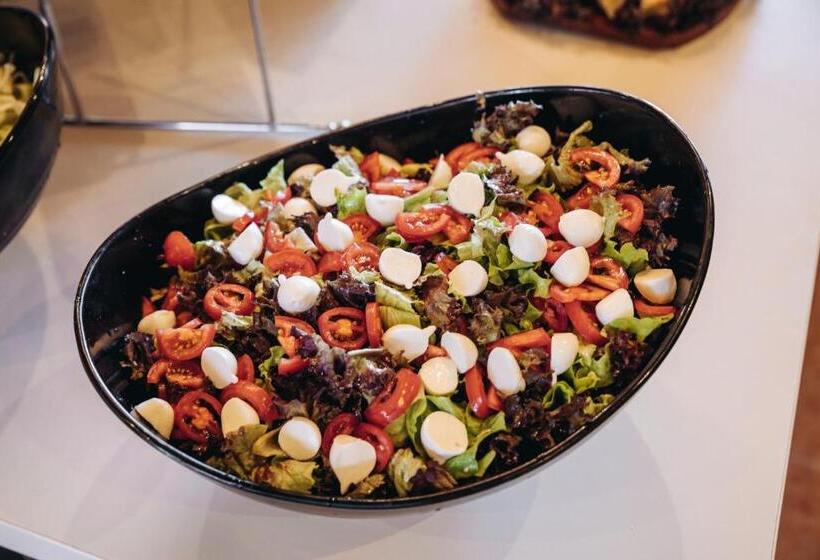 Amaris Hotel   All Inclusive   Free Parking