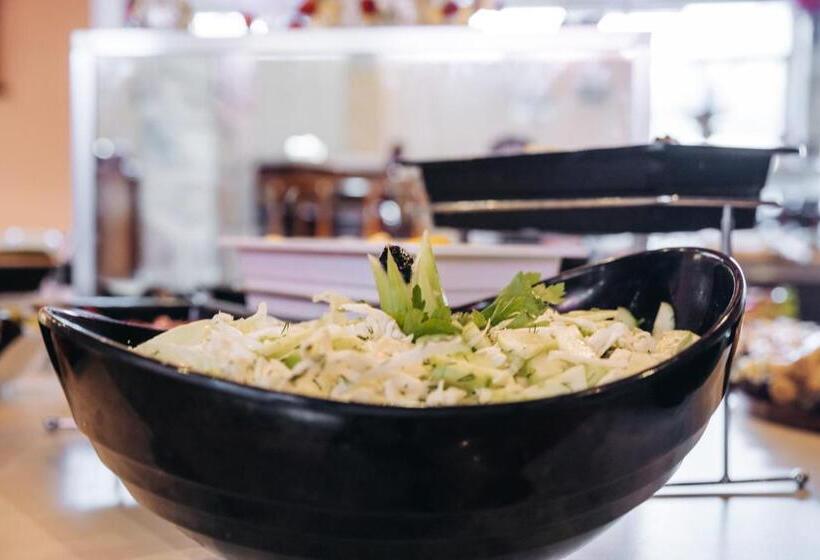 Amaris Hotel   All Inclusive   Free Parking