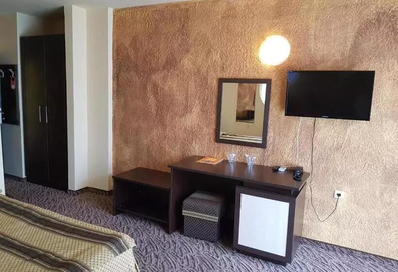 Amaris Hotel   All Inclusive   Free Parking