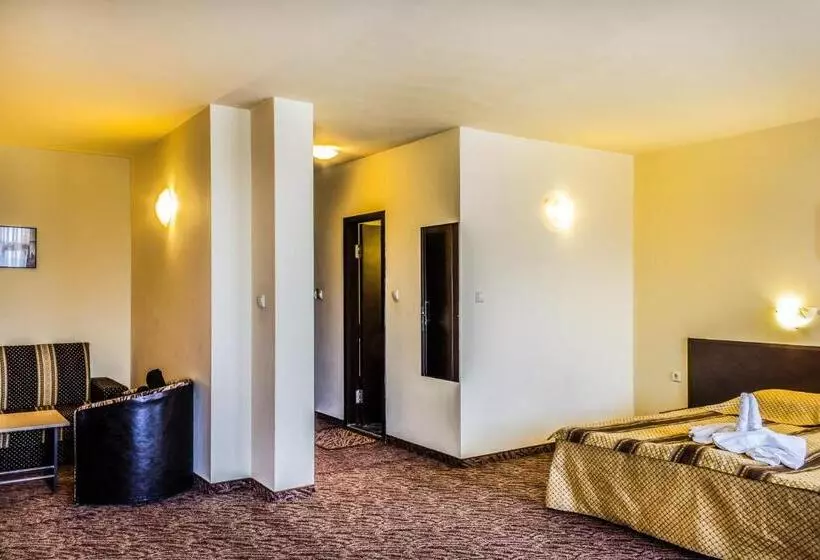 Amaris Hotel   All Inclusive   Free Parking