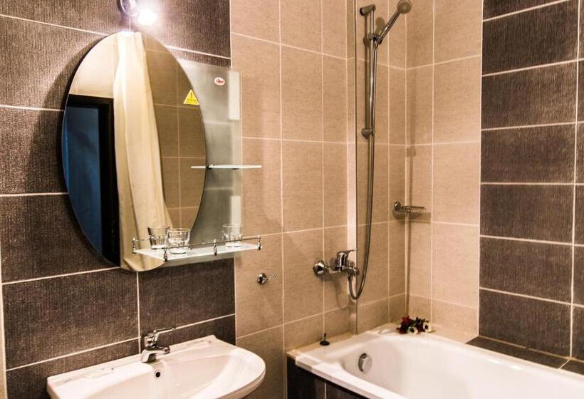 Amaris Hotel   All Inclusive   Free Parking