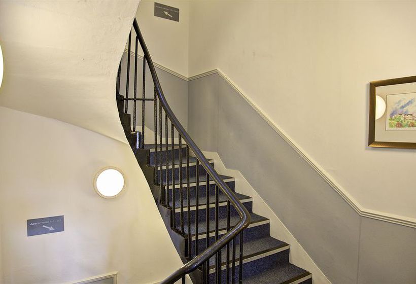 Fountain Court Morrison Apartments